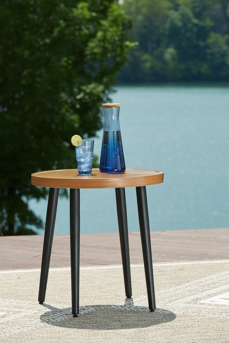 Horizon Hall Two-tone Brown Outdoor End Table - P572-706