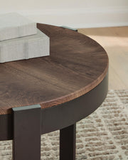 Horizon Hills Brown/Black Table (Set of 3) - T186-13