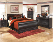 Huey Vineyard Full Sleigh Bed with Dresser in Black from Ashley - Lara Furniture