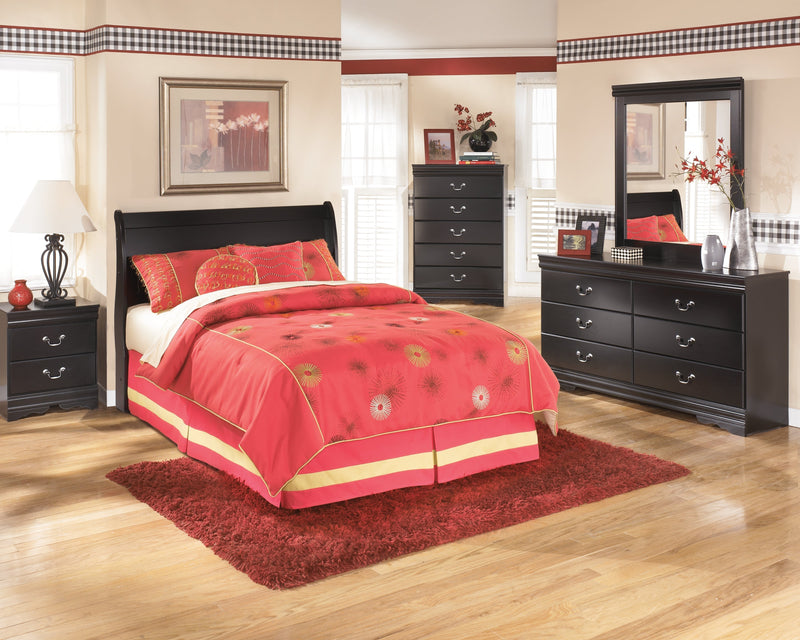 Huey Vineyard Full Sleigh Headboard Bed with Mirrored Dresser, Chest and Nightstand in Black from Ashley - Lara Furniture