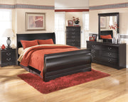 Huey Vineyard Queen Sleigh Bed with Mirrored Dresser, Chest and 2 Nightstands in Black from Ashley - Lara Furniture