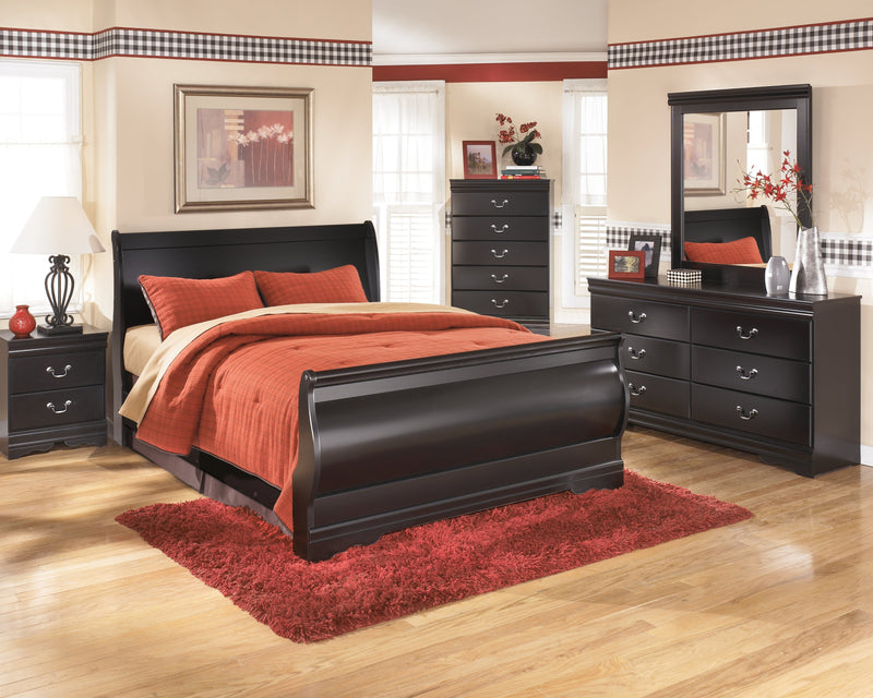 Huey Vineyard Queen Sleigh Bed with Mirrored Dresser, Chest and 2 Nightstands in Black from Ashley - Lara Furniture