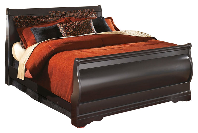 Huey Vineyard Queen Sleigh Bed with Mirrored Dresser, Chest and 2 Nightstands in Black from Ashley - Lara Furniture