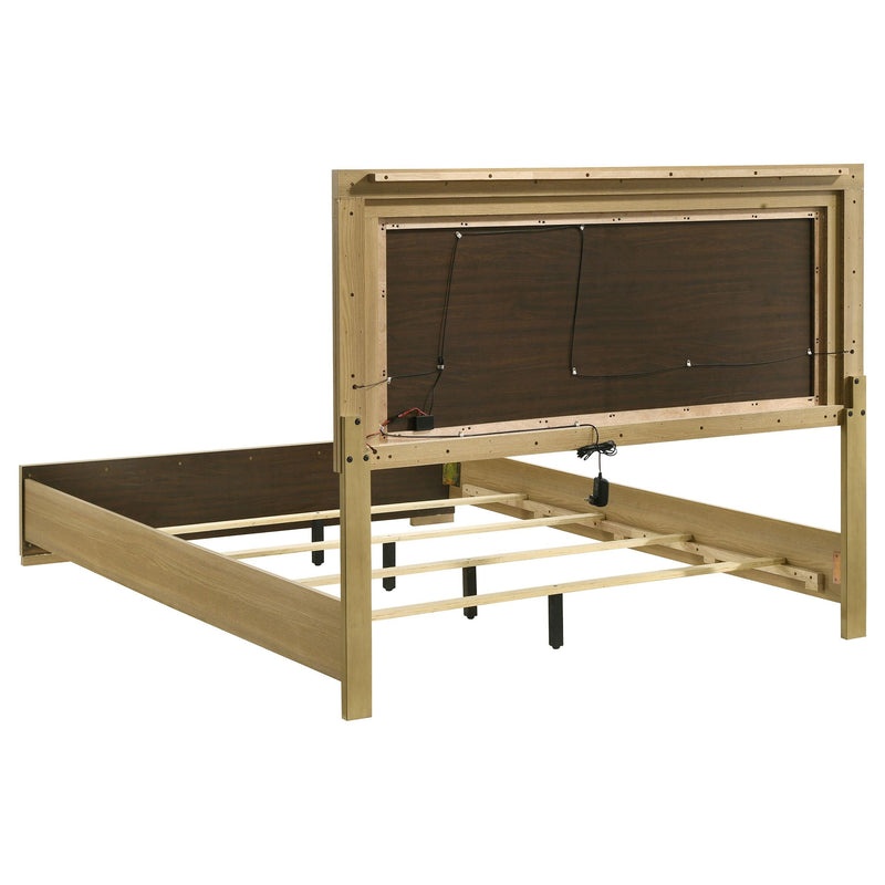Hyland 4-piece Queen Bedroom Set Natural - 215651Q-S4