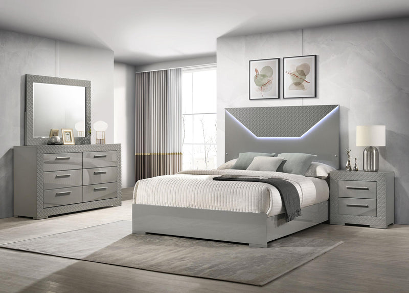 Ives 4-piece Eastern King Bedroom Set Grey High Gloss - 224971KE-S4