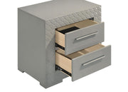 Ives 5-piece Queen Bedroom Set Grey High Gloss - 224971Q-S5