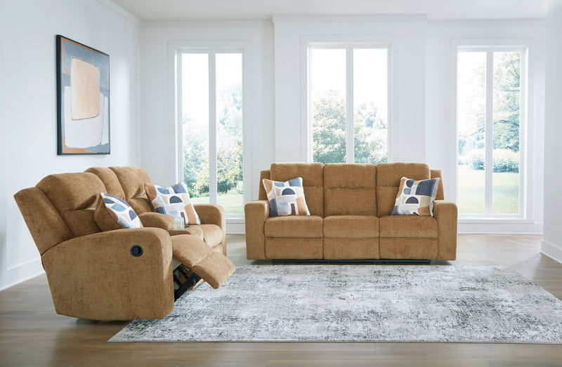 Kanlow Sofa and Loveseat in Honey - PKG020912