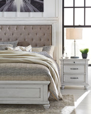 Kanwyn Whitewash Upholstered Panel Bedroom Set - Lara FurnitureBedroom Set