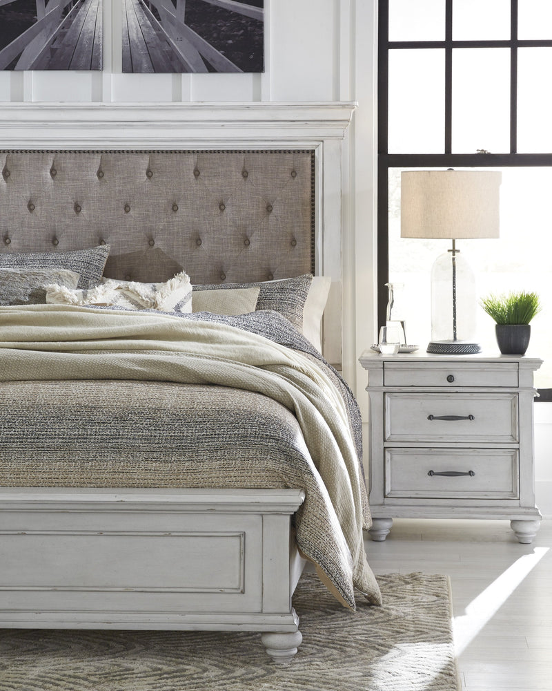 [EXCLUSIVE] Kanwyn Whitewash Upholstered Panel Bedroom Set - Lara FurnitureBedroom Set