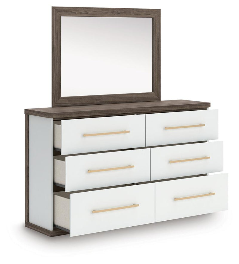 Kendanport Brown Dresser and Mirror - PCB1108B1