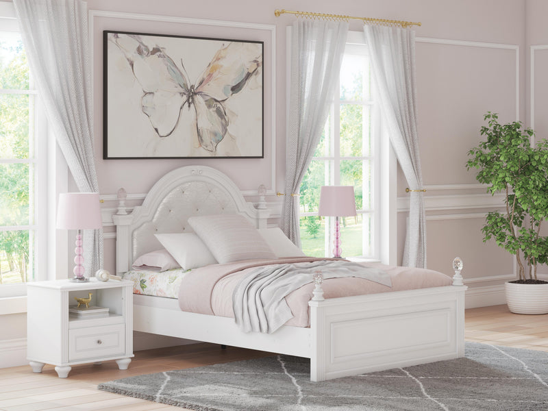 Kozlani White Full Upholstered Panel Bed - PCB1819B6