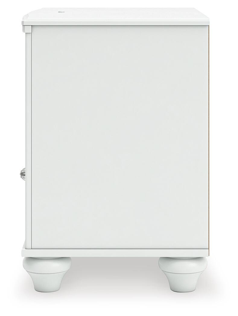 Kozlani White Nightstand - PCB1819-91