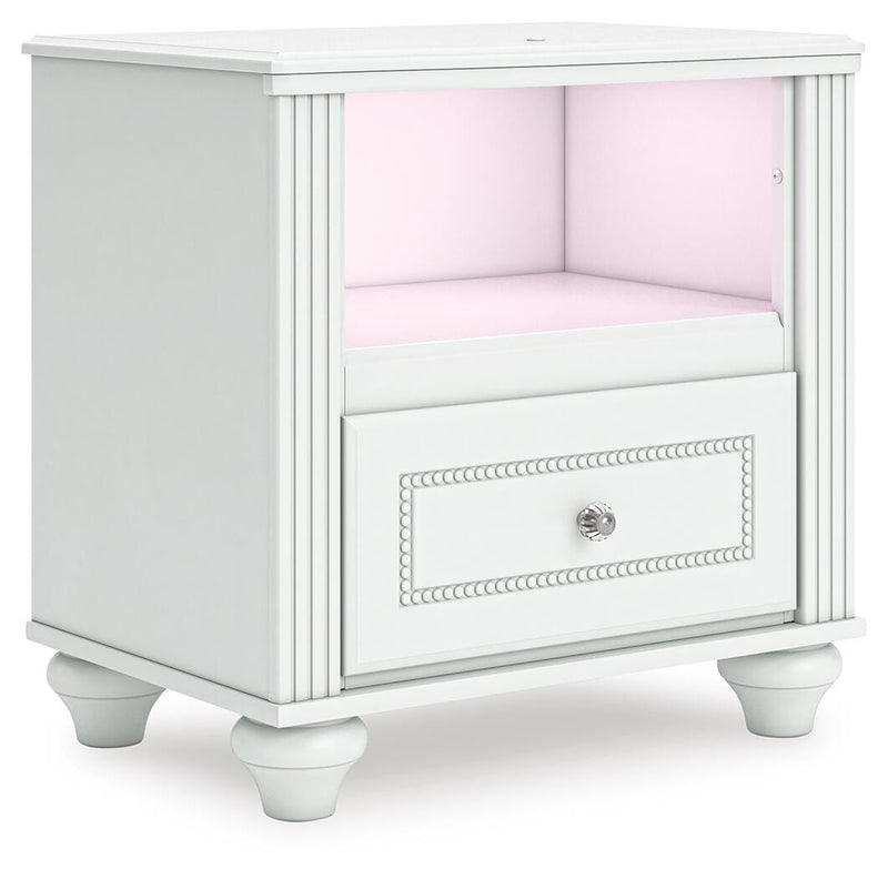 Kozlani White Nightstand - PCB1819-91