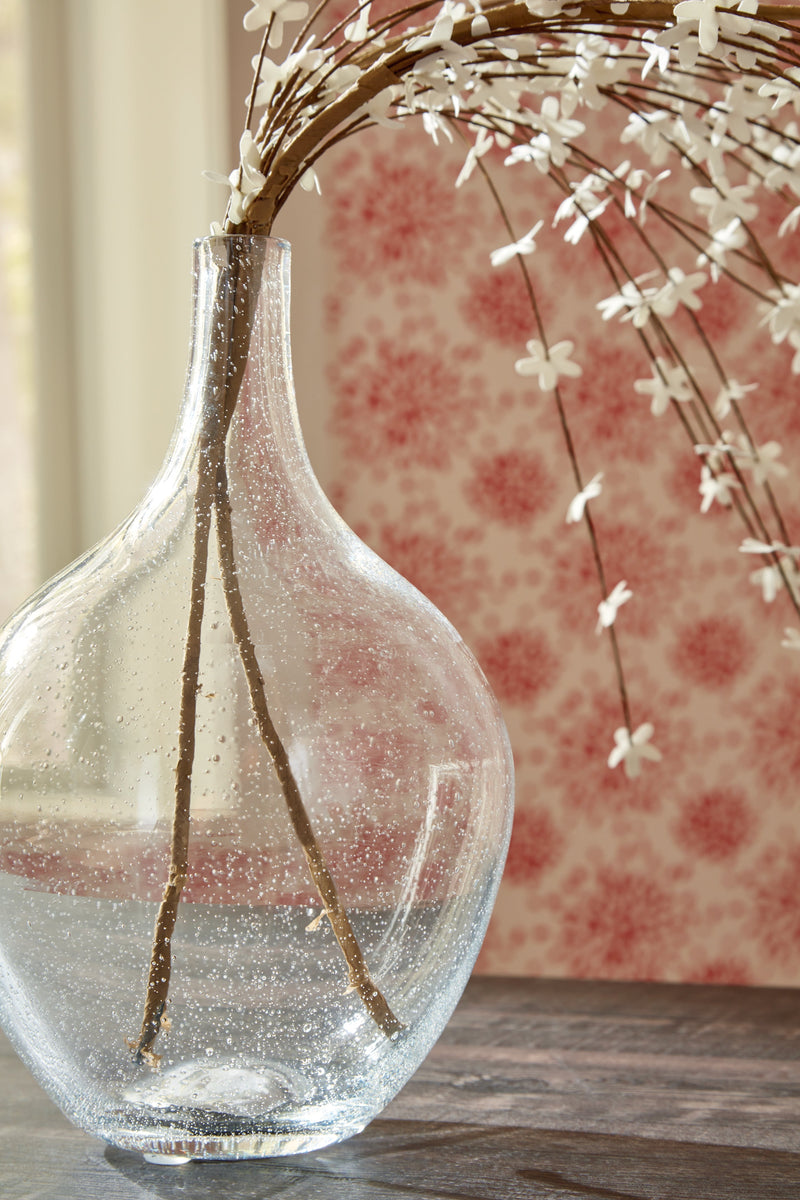 Kurthorne Clear Vase - A2900026