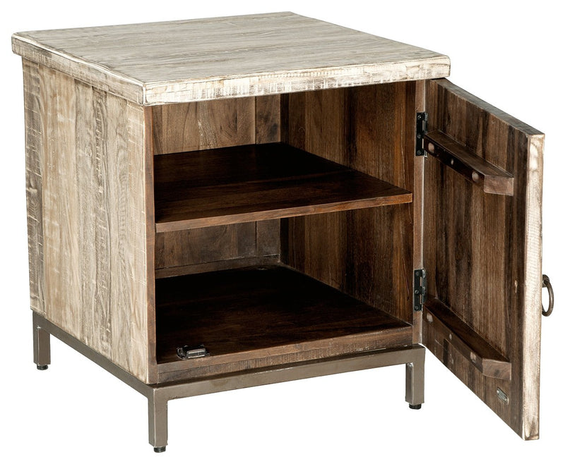 Laddford Accent Cabinet - Lara FurnitureCabinet