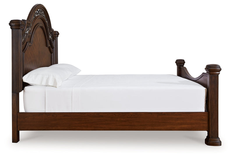 Lavinton King Poster Bed with 2 Nightstands in Brown from Ashley - Lara Furniture