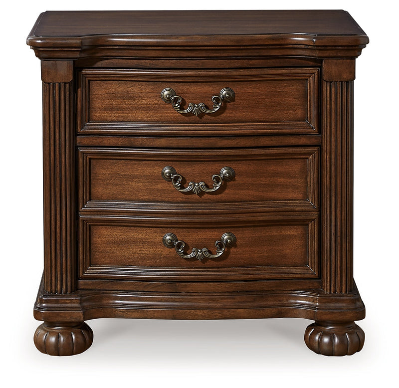 Lavinton King Poster Bed with Dresser and 2 Nightstands in Brown from Ashley - Lara Furniture