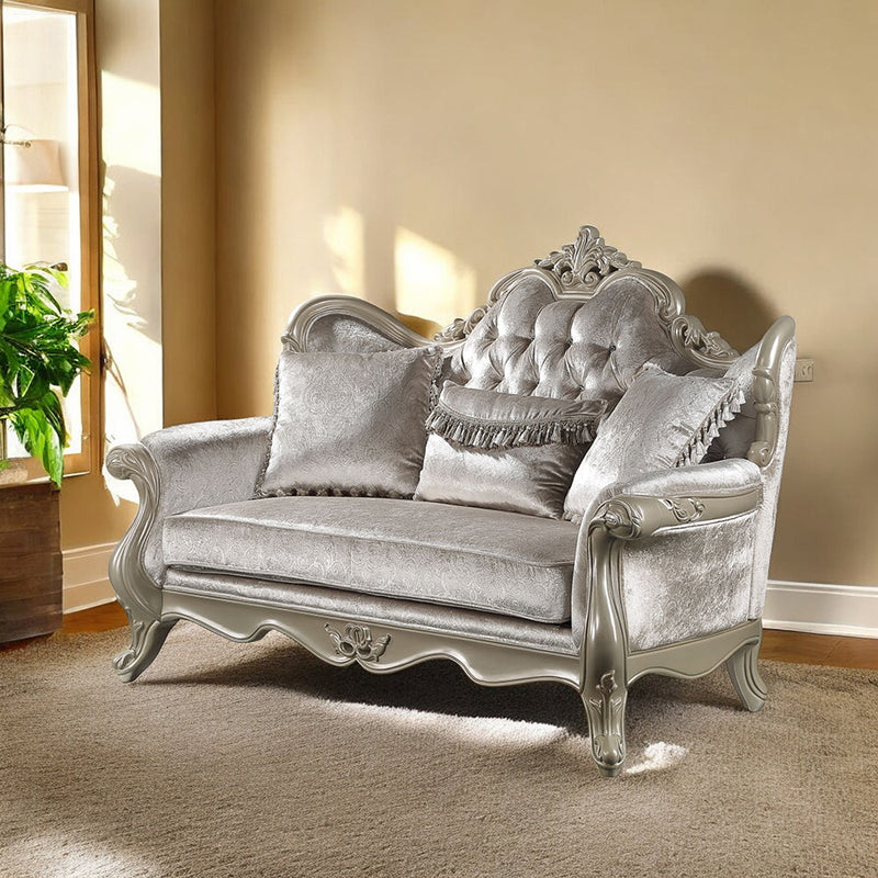 Libertee Loveseat w/3 Pillows - LV03821