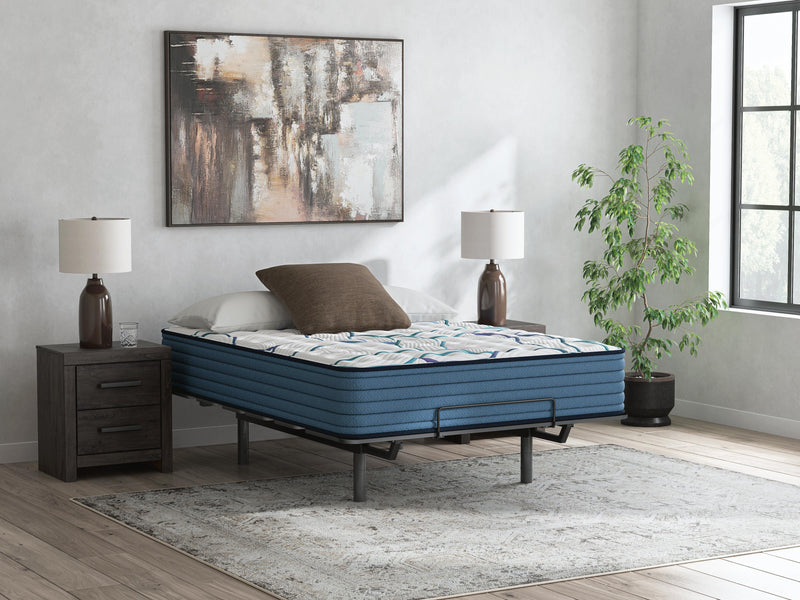 Limited Edition Firm 3.0 White Twin XL Mattress - M45071