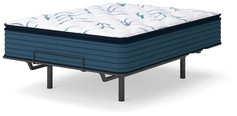 Limited Edition Plush PT 3.0 White Twin XL Mattress - M45271