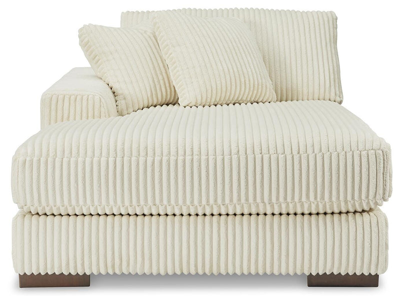 Lindyn Ivory Super Chaise - 21104S16