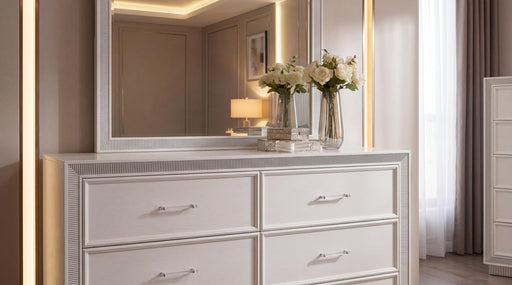 Lolo 3 PC (King Bed, Dresser, Mirror) - B467-King-3PC