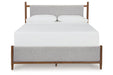 Lyncott Brown Queen Upholstered Panel Bed - Gate FurnitureQueen Bed