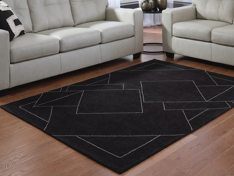 Marav Black/White 5' x 7' Area Rug - R407532