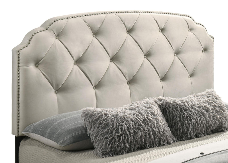 Marianna 4-drawer Upholstered Eastern King Storage Bed Cream - 316011KE