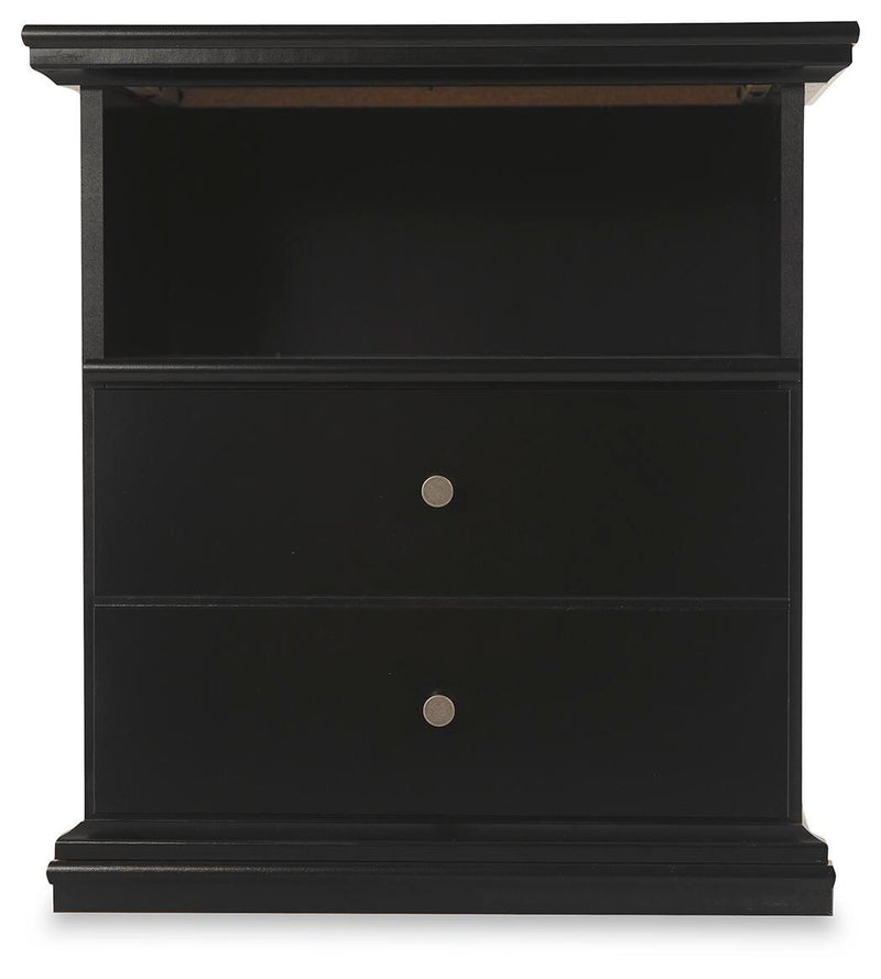 Maribel Black Queen Panel Bed, Dresser, Mirror, Chest and 2 Nightstands - B138B76