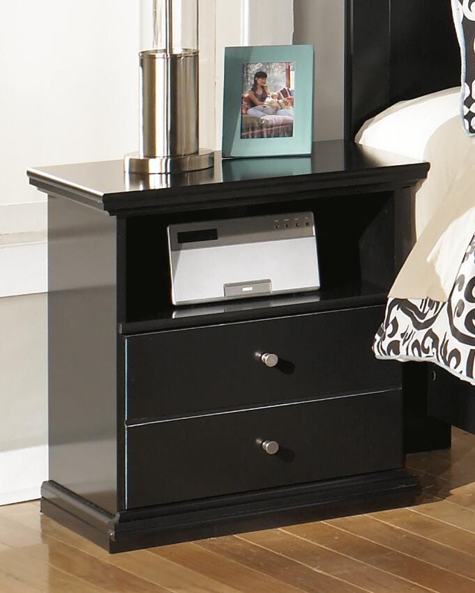 Maribel Full Panel Bed, Dresser, Mirror, Chest and 2 Nightstands in Black - PKG021533