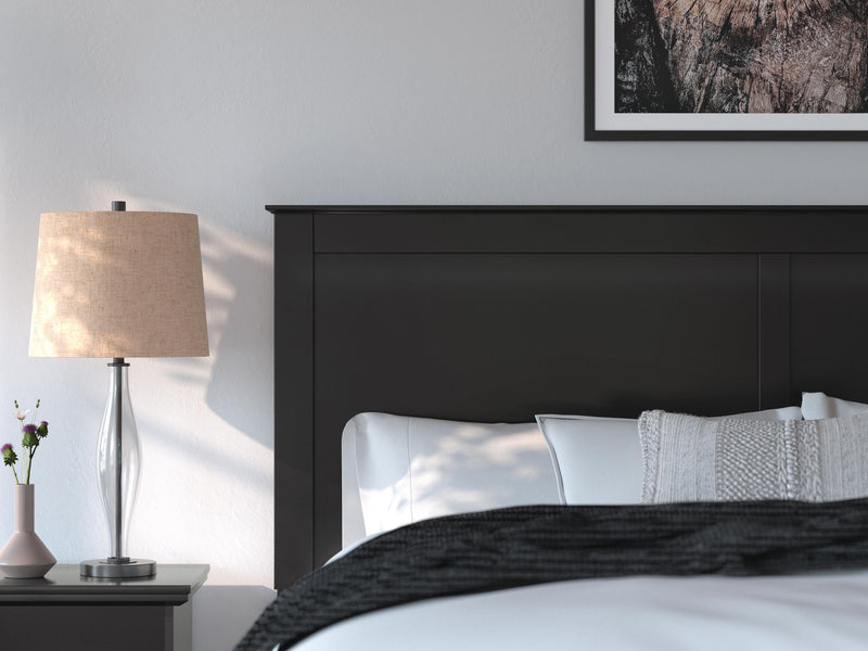 Maribel King Panel Bed, Dresser, Mirror, Chest and Nightstand in Black - PKG021552