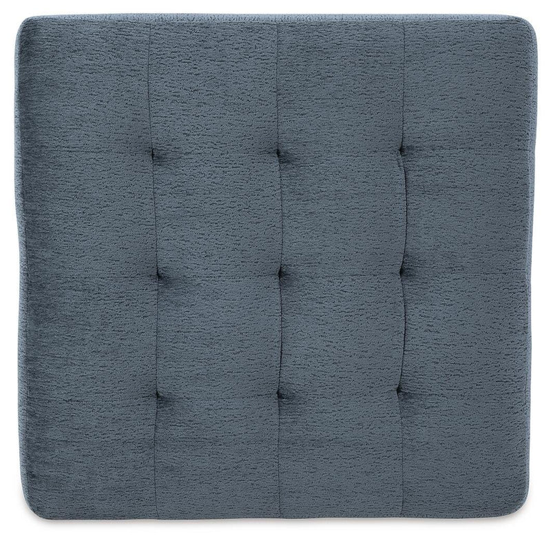 Maxon Place Sofa and Oversized Accent Ottoman - 33003U2