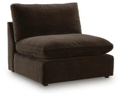 Maxton Heights Bittersweet 8-Piece Sectional - 67807S5