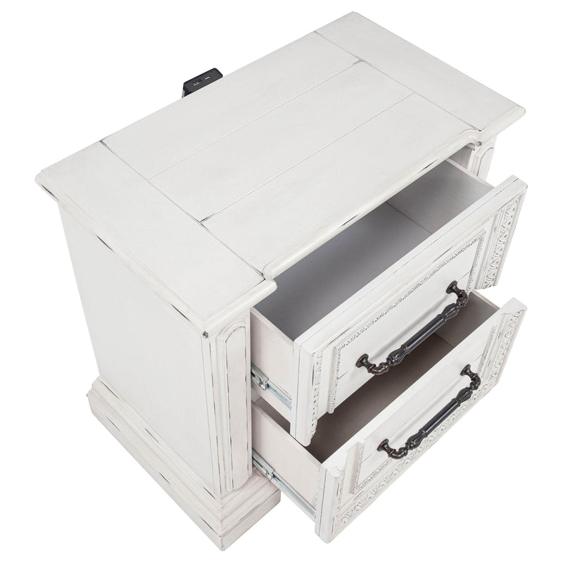 McKinney 4-piece Eastern King Bedroom Set Vintage White - 215871KE-S4
