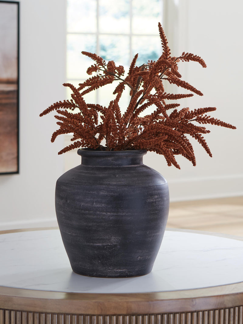 Meadie Distressed Black Vase - A2000791