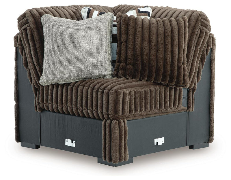 Midnight-Madness 4-Piece Sectional and Oversized Accent Ottoman - 98104U5