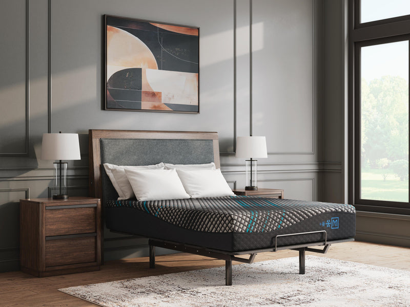 Millennium 2.0 Foam 12 Inch Black Queen Mattress - M31131