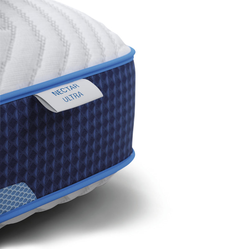 Nectar Ultra White Pillow (Set of 4) - M88807