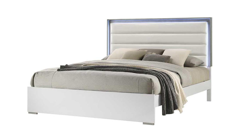 Olivia Full Bed in White - Olivia Full Bed in White