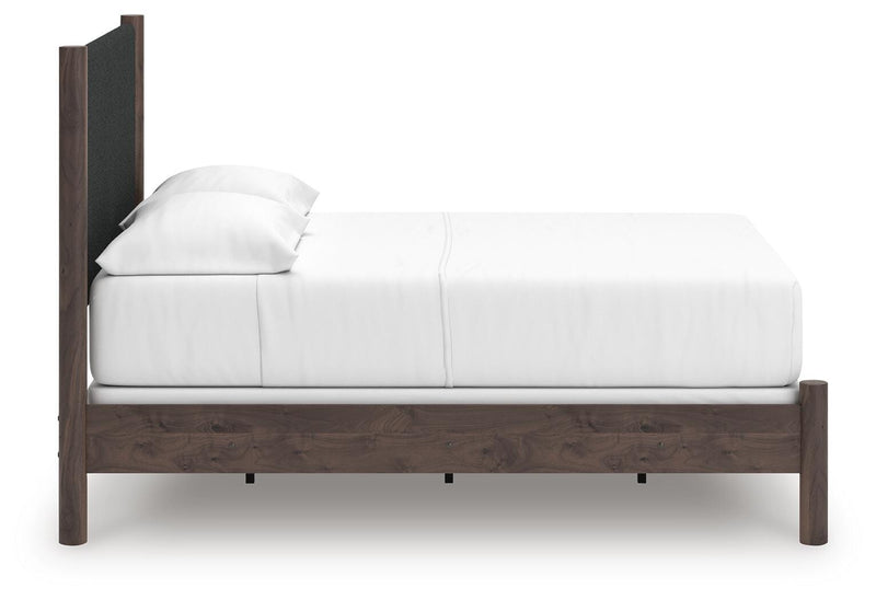 Pamytta Full Panel Bed, Chest and  Nightstand in Brown - PKG022768