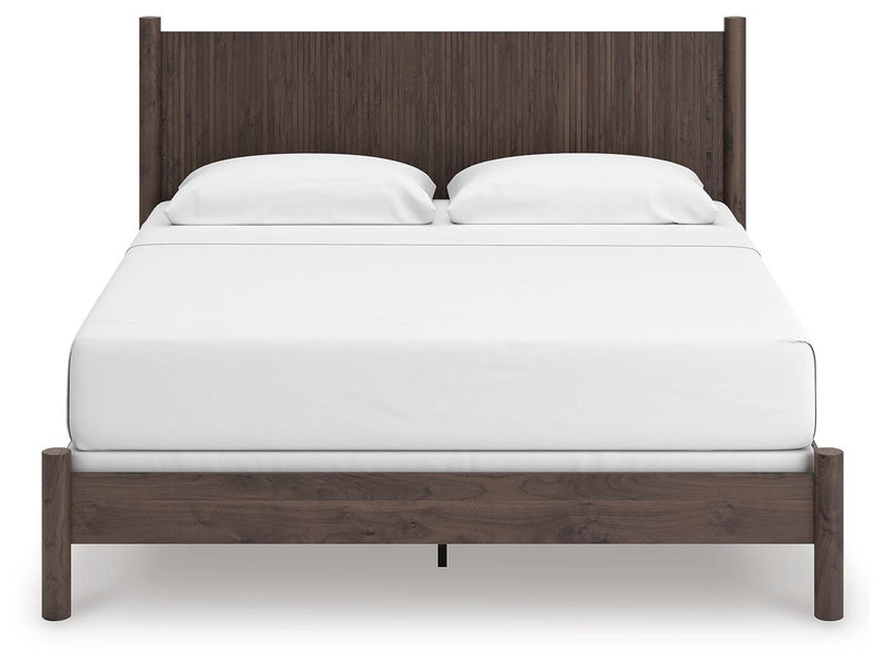 Pamytta King Panel Bed, Dresser and Mirror in Brown - PKG022735