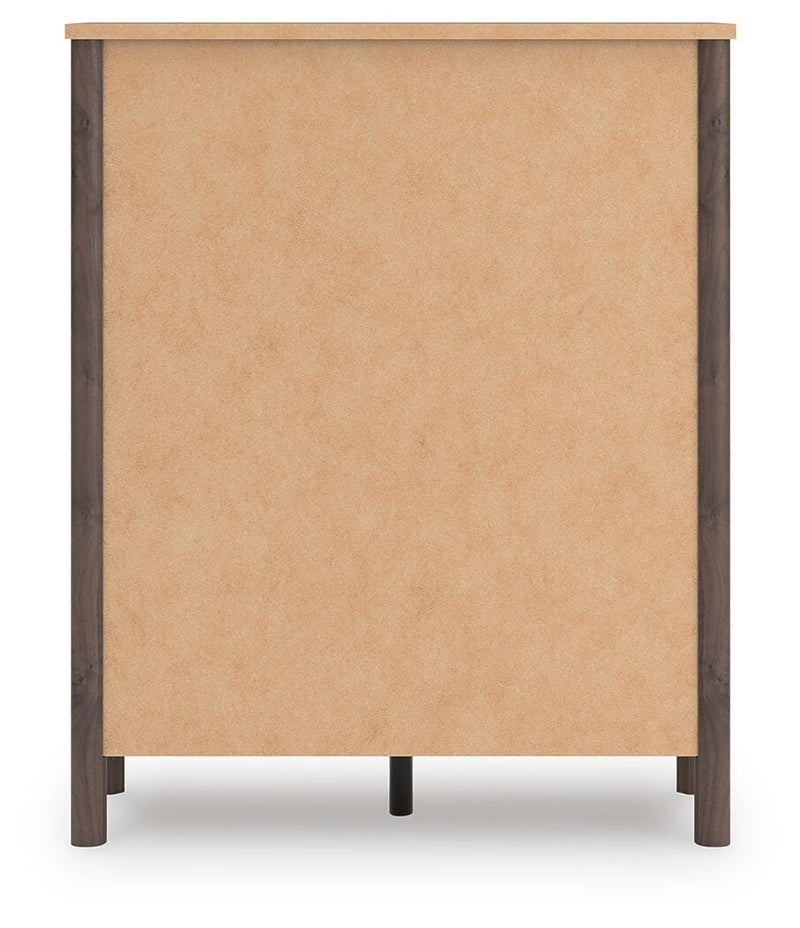 Pamytta King Panel Platform Bed, Dresser, Mirror and Chest in Brown - PKG022743