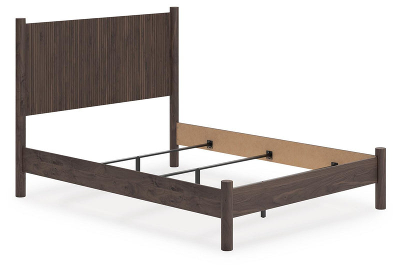 Pamytta Queen Panel Bed, Dresser, Mirror and Chest in Brown - PKG022713