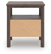 Pamytta Queen Panel Platform Bed, Dresser, Mirror, Chest and Nightstand in Brown - PKG022678