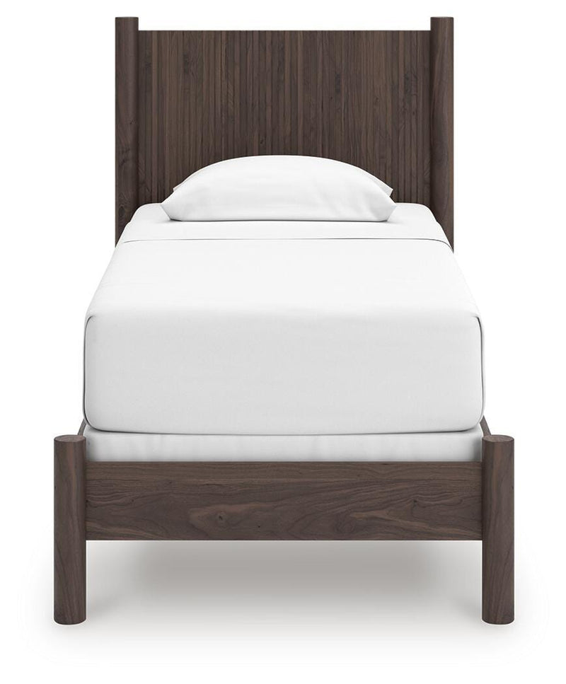 Pamytta Twin Panel Bed, Dresser and Mirror - PCB2614B15