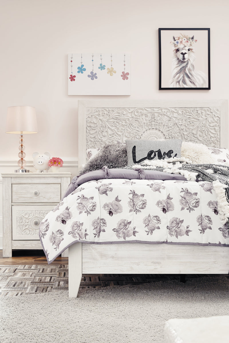 Paxberry Full Panel Bed with Nightstand in Whitewash - PKG007713