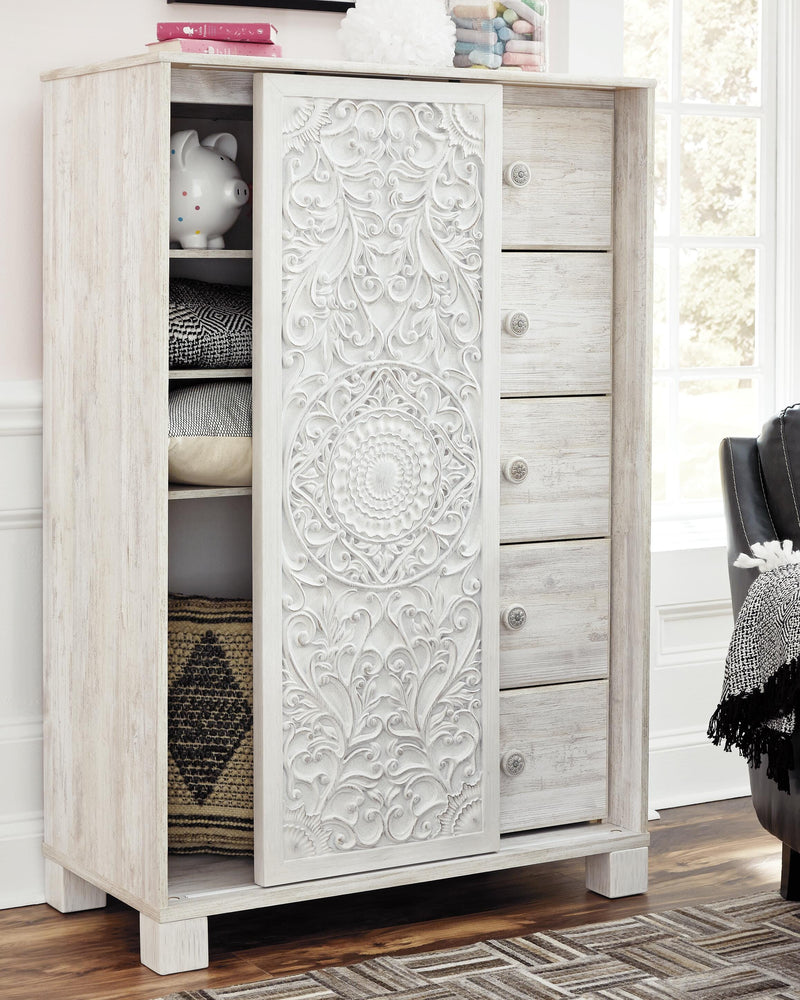 Paxberry Whitewash Queen Panel Bed, Chest and Nightstand - B181B28