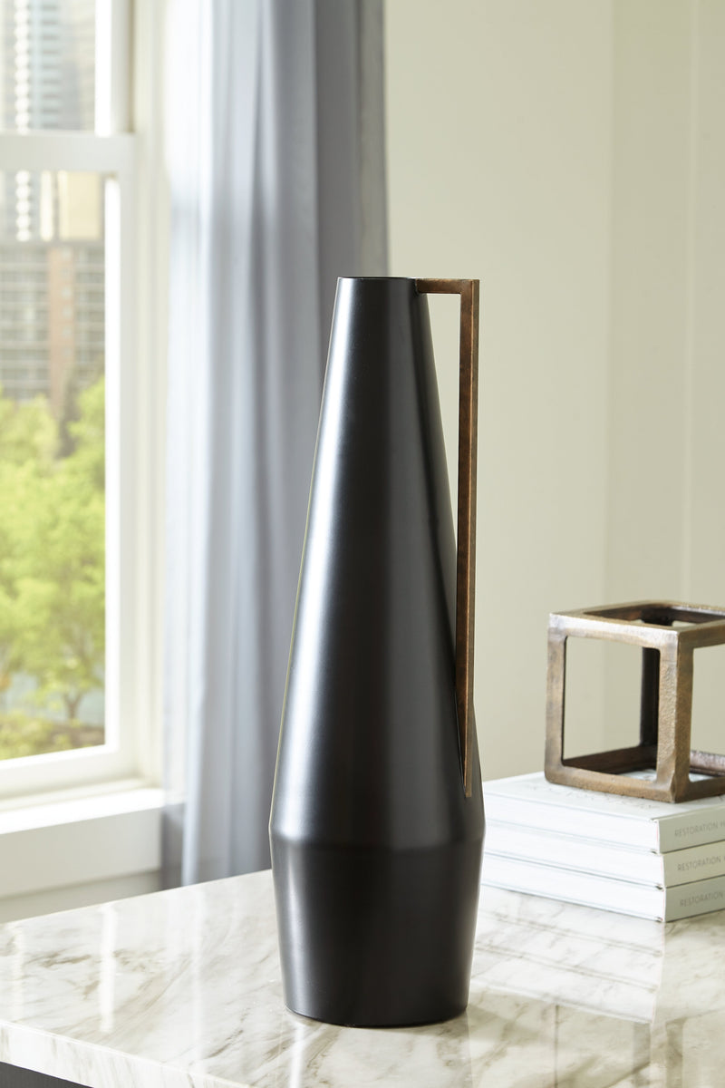 Pouderbell Vase - Gate FurnitureVase