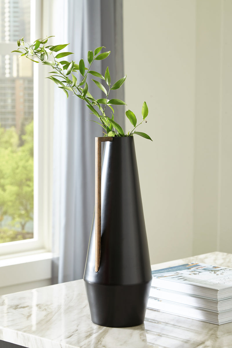 Pouderbell Vase - Gate FurnitureVase